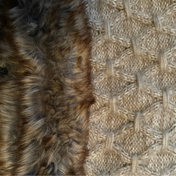 Infinity Scarf - Picture 5 of 7